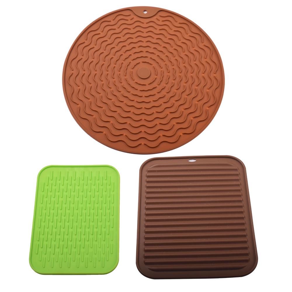 Silicone Kitchen Draining and Non-Slip Mat – Soundproof, Shockproof, Heat Resistant, Anti-Scald Countertop and Cutting Board Mat