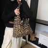 Oversized Leopard Chic Print Shoulder Bag Perfect For Everyday Casual Style Street