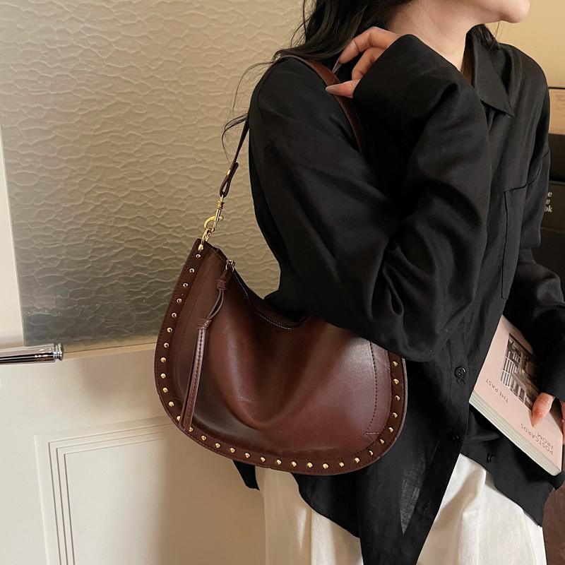 Rivet Crossbody Bag Women's Vintage Underarm Bag Commuter Shoulder Bag