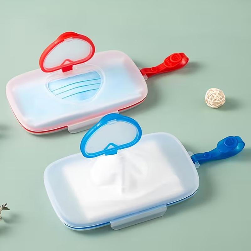 Portable Heart-Shaped Wet Wipes And Mask Storage Box With Snap Closure, Suitable For Children'S Travel.