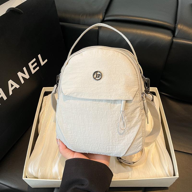 

Мини-сумка для мобильного телефона Модная маленькая сумочка для женщин Простая и модная одноплечевая сумка кроссбоди бежевый