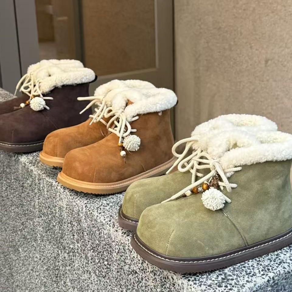 Women's Shoes Winter Fairy Tale 2025 New Winter Velvet Medium Boots Snow Boots Lamb Wool Version