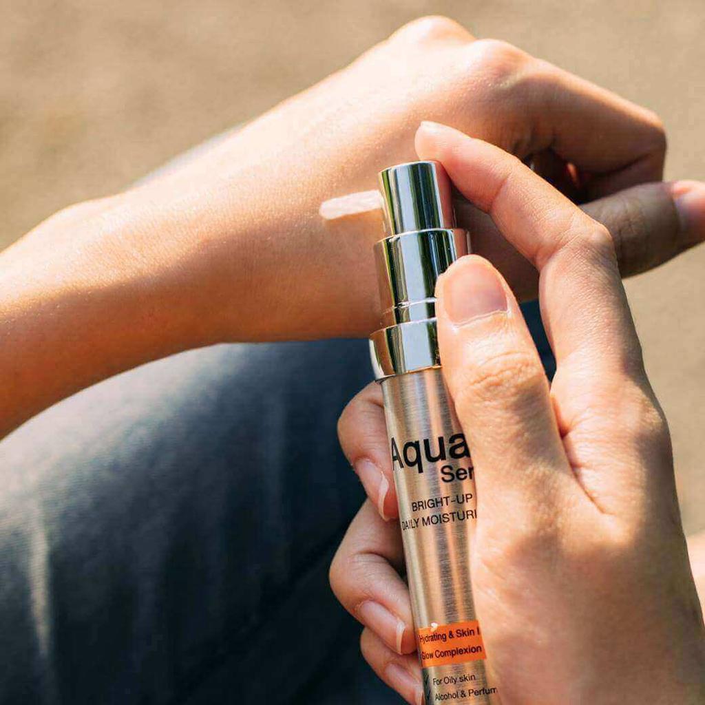 Aqua+ Series Bright-Up Daily Moisturizer, Hydrating & Skin Illuminating, Glow Complexion, Oily Skin, 30 Ml.