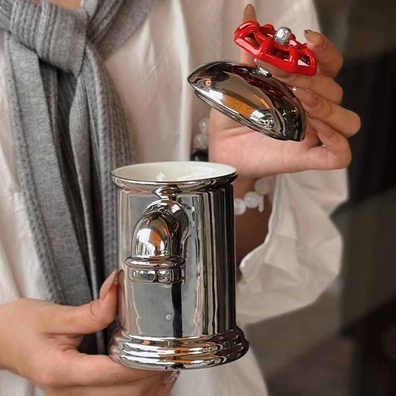 Nieuwe Unieke Bijzondere Cadeaus Brandkraan Keramische Waterbeker Creatieve Waardevolle Mok Met Deksel Kraan Melkbeker