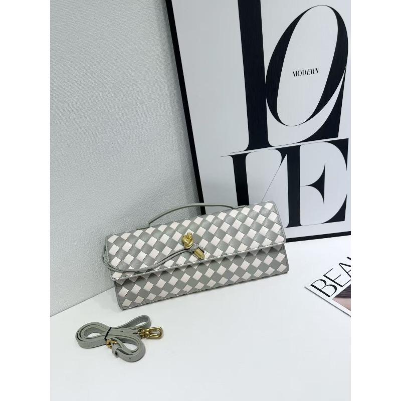 Women's bag New metal lock woven bag Crossbody bag Baguette bag Hand bag Versatile shoulder bag