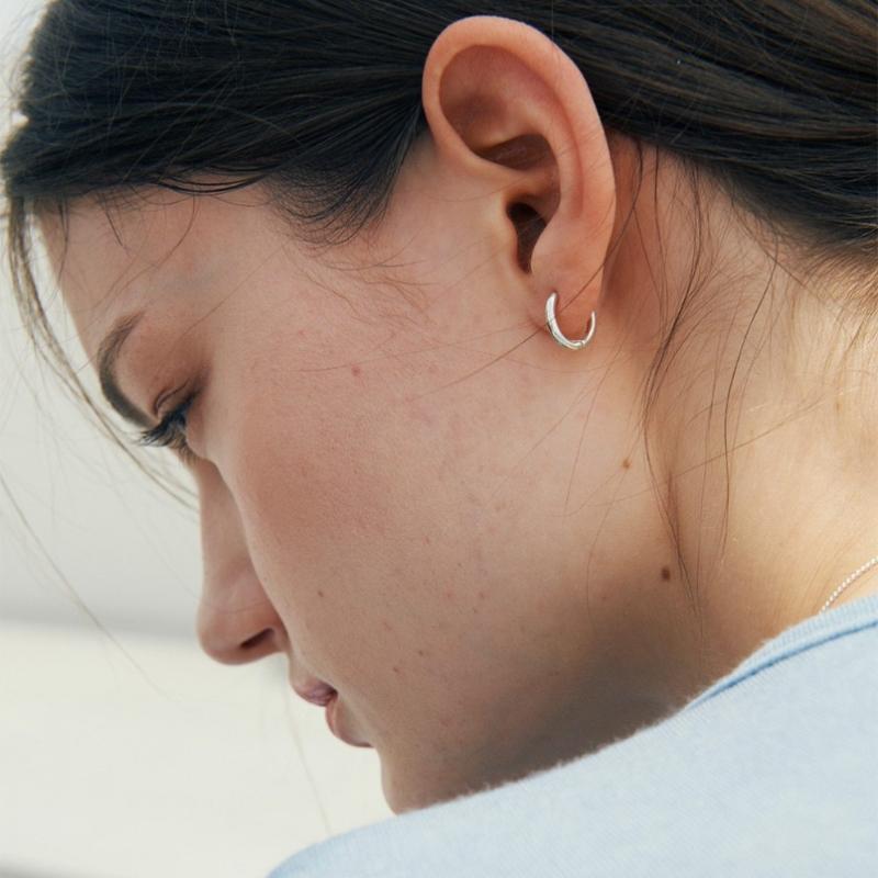 VERTE Basic Earring  2 Size    Deux.silver.131