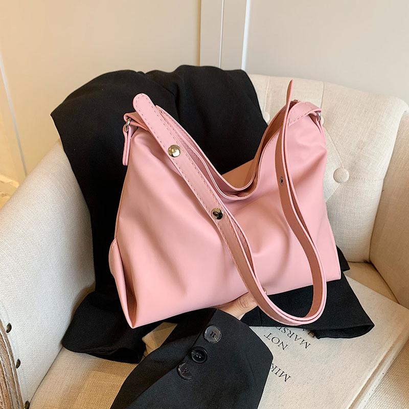 Stylish Large Capacity Tote Bag For Women In Trendy Korean Design Perfect For Daily Use