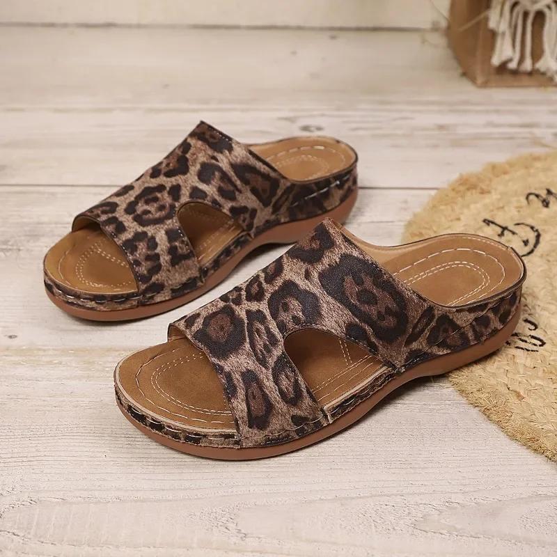 Fashion Ladies Shoes 2025 Leopard Print Women's Slippers Fashion Outdoor Casual Sandals Summer Plus Size Open Toe Concise Wedge Slippers