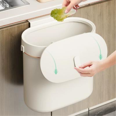 Instrumentos para limpeza – Caixotes de lixo