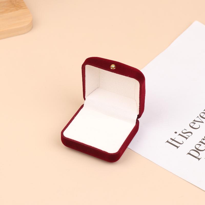 Beflockte Gold Schnalle Schmuckschatulle Anhänger Ring Halskette Ohrring Armband Display Aufbewahrungsbox Luxuriöse Gefühle Verpackungsschachtel