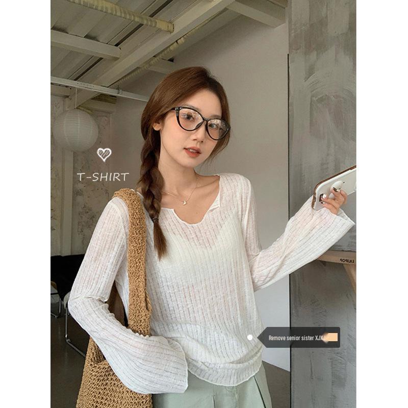 

Women s Ruffle Edge V-Neck Long-Sleeve White Sunscreen T-Shirt Extra Large