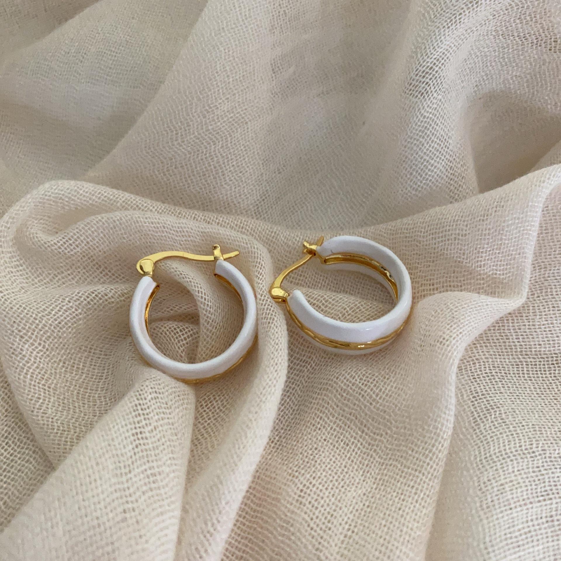 

Round earrings European and American sources Elegant bohemian pattern circle earrings Color fashion niche women