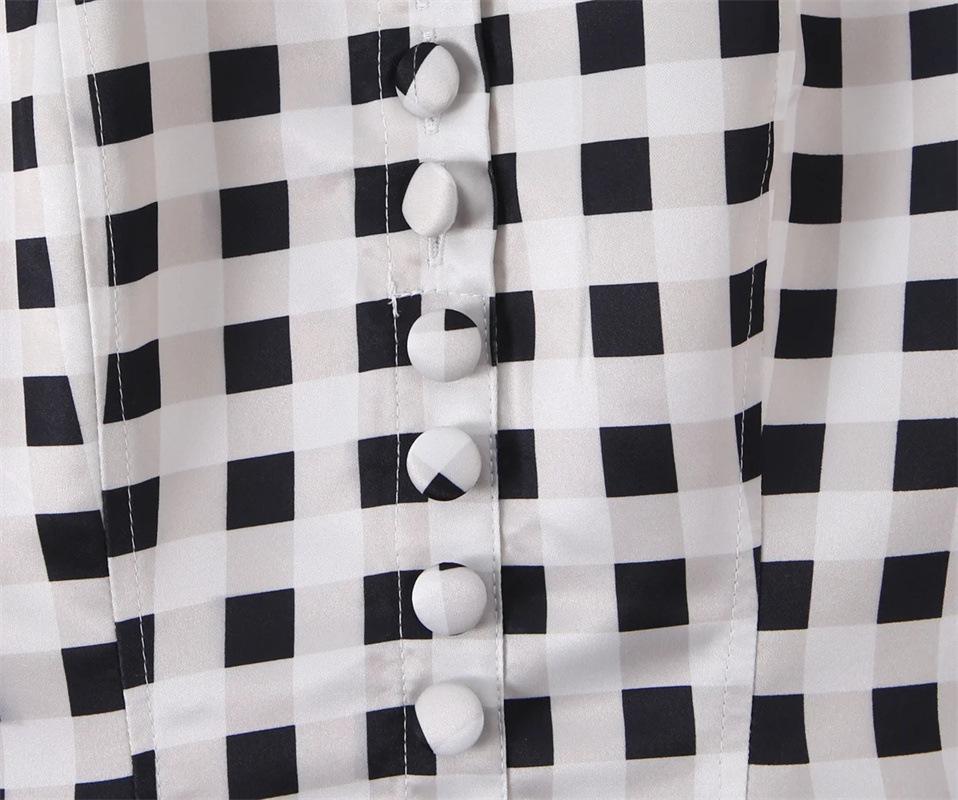 Sweet & Spicy Plaid A-line U-neck Sleeveless Dress with Waist-cinching Single-breasted Detail