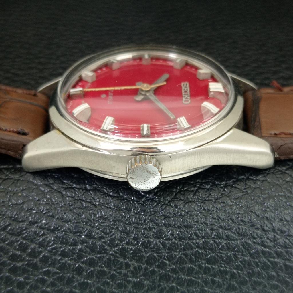 VINTAGE SEIKO HAND-WINDING 66B JAPAN BOY REFURBISHED RED DIAL WATCH a704664-1