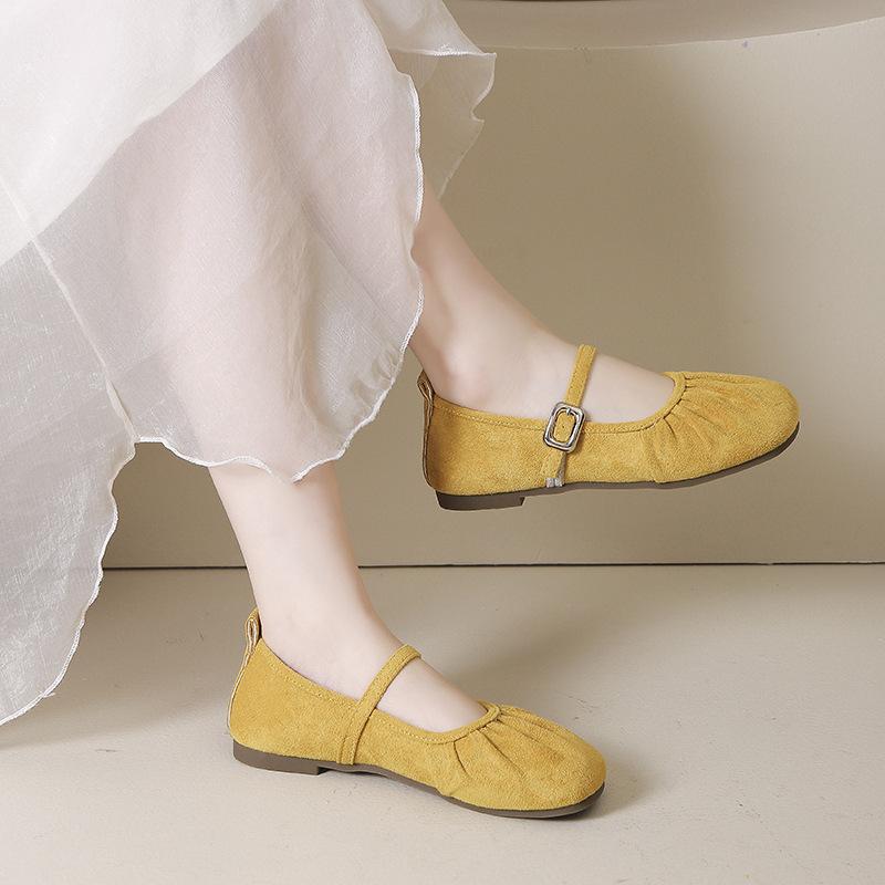 One Pedal 2025 Spring Gentle Shallow Mouth Soft Sole Flat Bottom Pleated Round Head French Single Shoes Female Grandma Shoes Laden Shoes