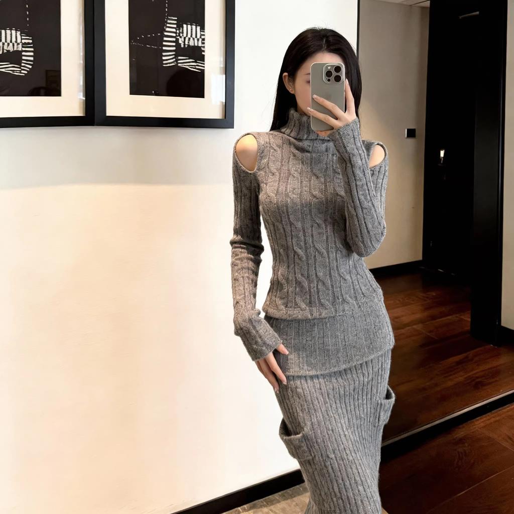 Twist Knitted Off-the-shoulder Suit Women's Early Spring Gray Long-sleeved Top Skirt Two-piece Set Soft Waxy Skin-friendly Elastic