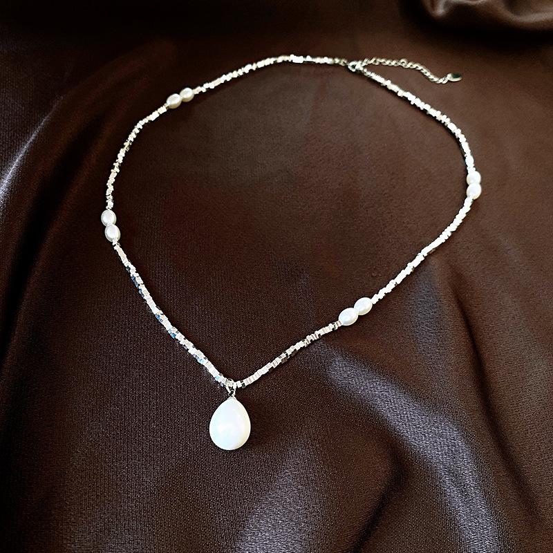 New Chinese Ethnic Style Jade Butterfly Safety Lock Necklace Temperament Collarbone Chain Personalized Design Item Decoration Wholesale