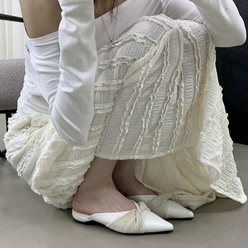 2025 spring and summer new pointed head bow flat bottom trend slippers thin flat heel bag head half drag women's shoes outdoor wear