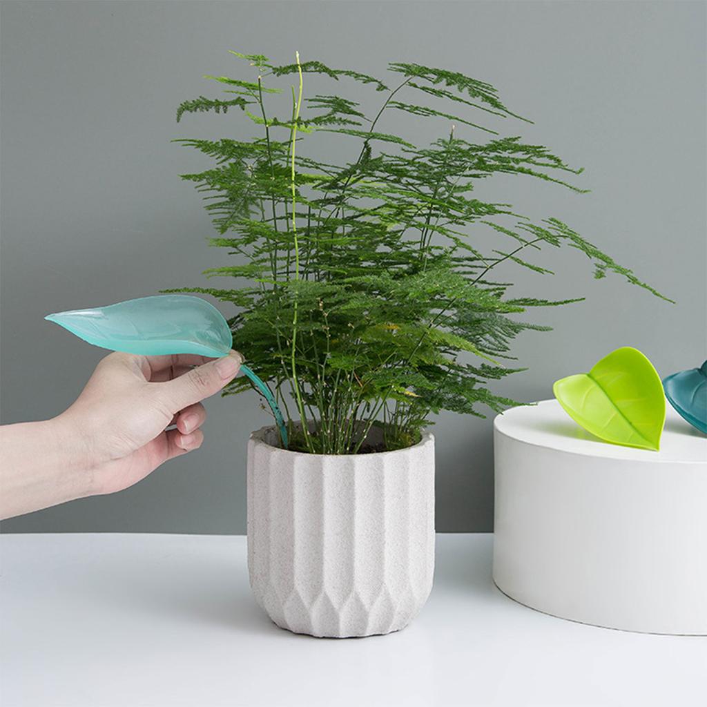 Garden Funnel Watering Device Potted Plant Waterer SpikeLeaf Shape Automatic Irrigation System Watering Drip Device 3pcs