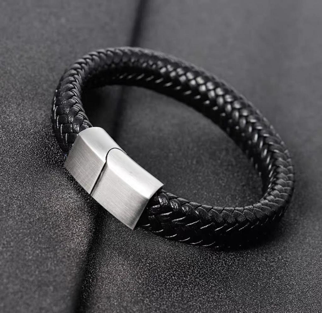 Czerwona skórzana pleciona bransoletka dla mężczyzn – Modny czerwony sznurek, prezent na Rok Benming, Rok Węża.