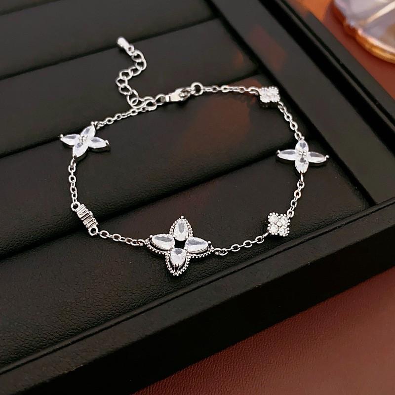 Elegant Zircon Flower Starburst Bracelet Women Gold Plated Copper Minimalist Chic Daily Wear Jewelry