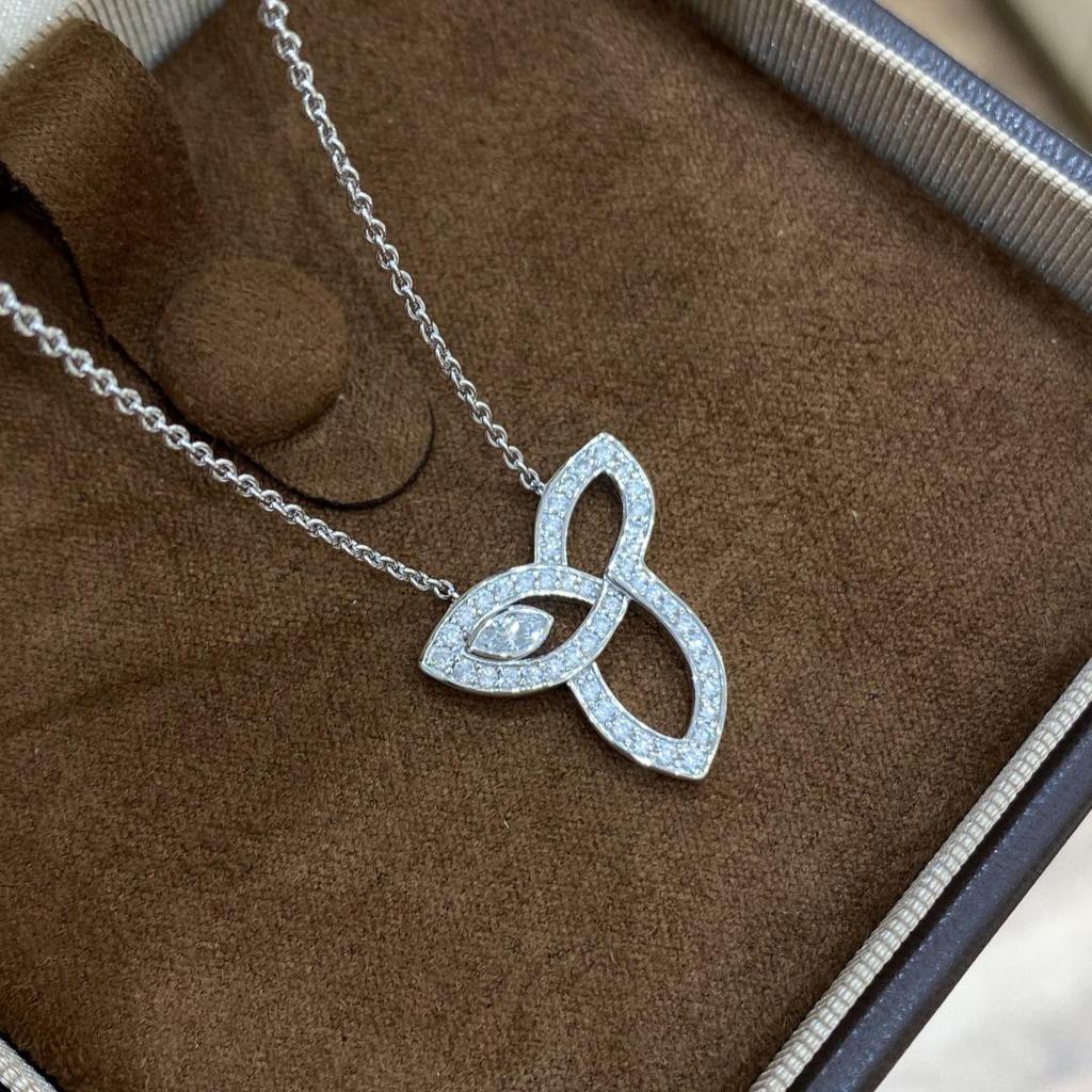 Lily Marquise 925 Silver Necklace with 5A High Carbon Diamond Clover Pendant - Elegant Light Luxury Clavicle Chain for Women