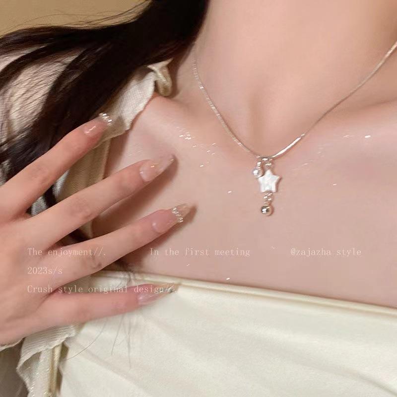 Hot Sale Natural Shell Carved Star Love Pendant Necklace Female Niche Sense Clavicle Chain