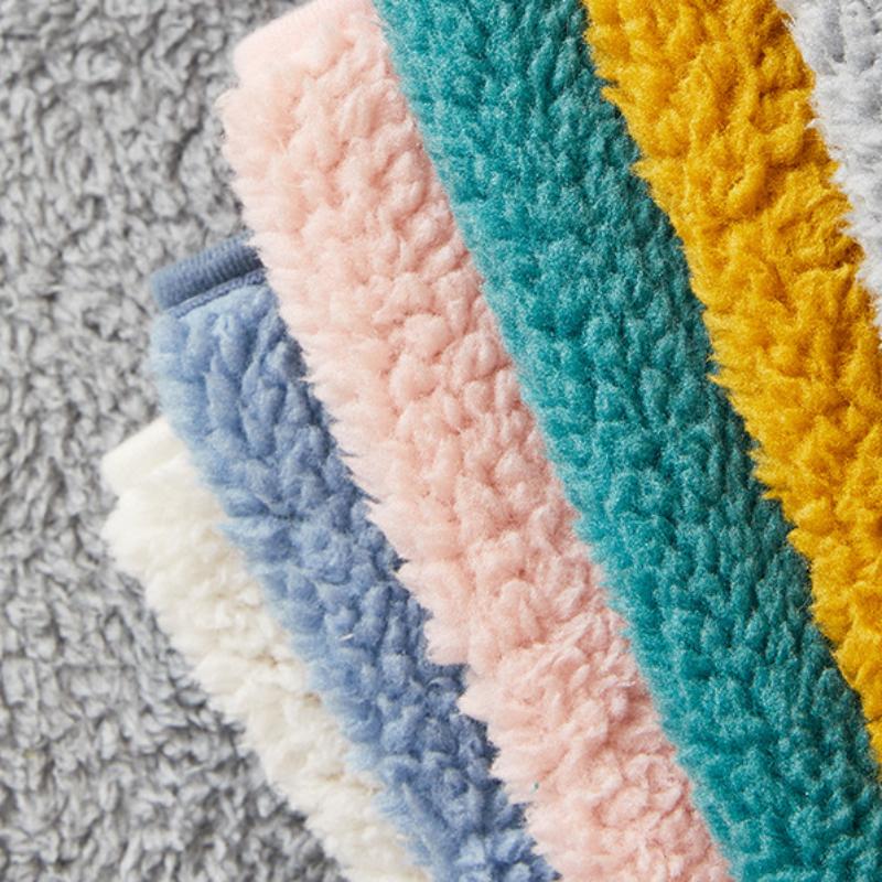 Cuscino per sedile in peluche invernale in peluche di agnello ispessito, antiscivolo ed esteticamente gradevole, copridivano semplice e lussuoso, asciugamano in tessuto