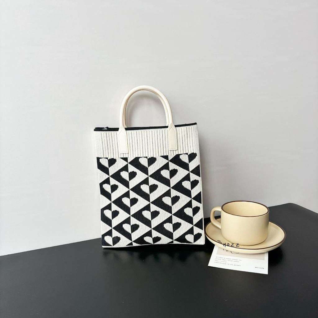 High-Capacity Cartoon Knit Shoulder Bag - Trendy Crossbody Handbag