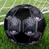 Pallone da Calcio Colorato Cucito a Macchina PVC Misura 5 Pronto per Allenamento di Squadra e Competizione Resistente Alto Rimbalzo Raffreddamento Regalo Sportivo
