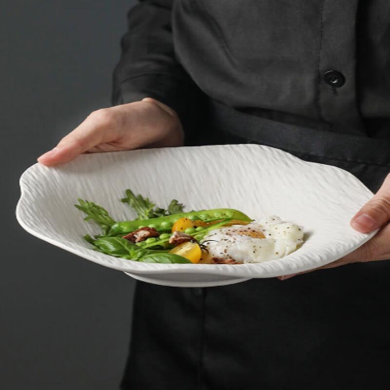 Nordic Ceramic Scalloped Salad Plate