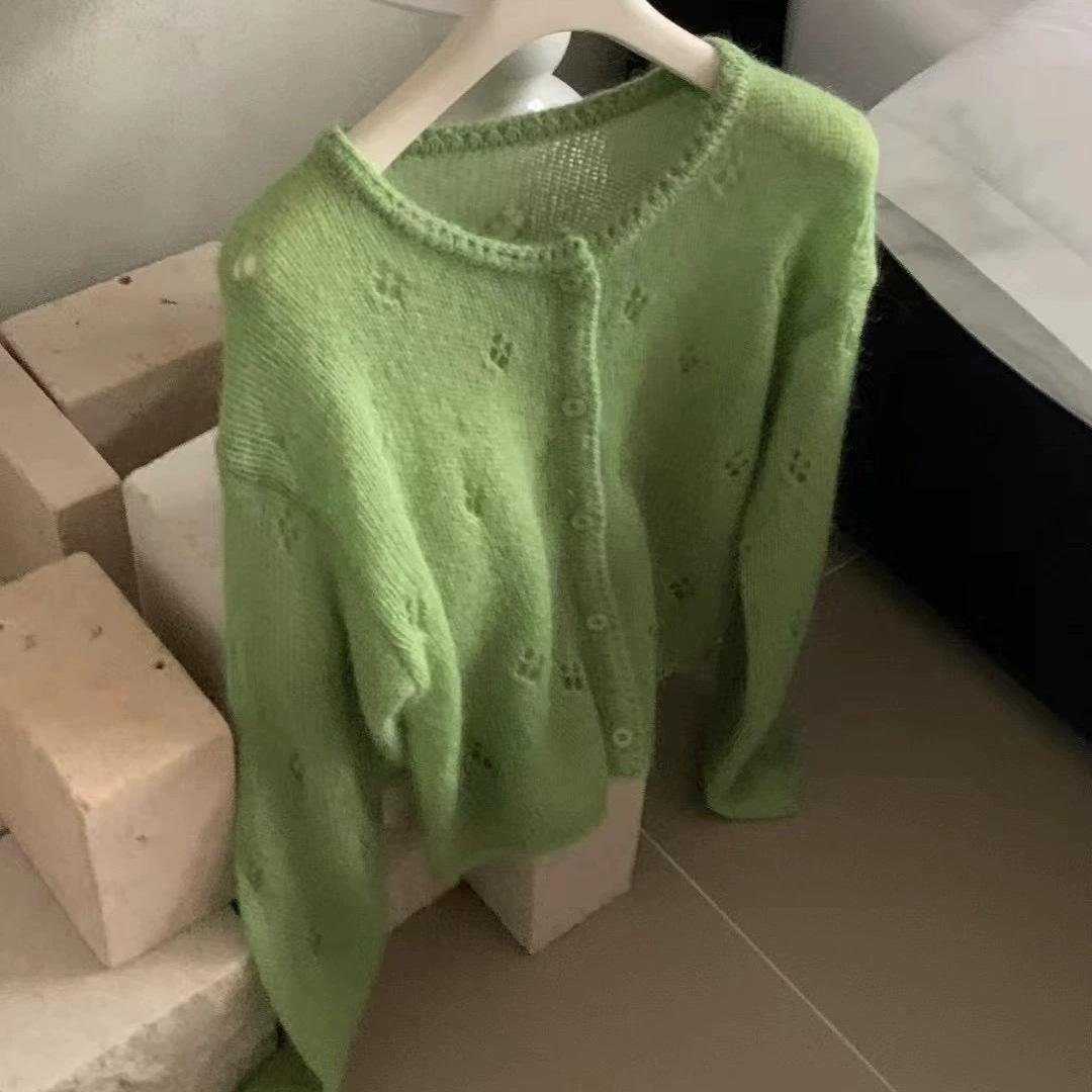 

Early spring foreign style hollow gentle and sweet outer cardigan atmosphere girl style short top knitted sweater women Average size 53-174 зелений
