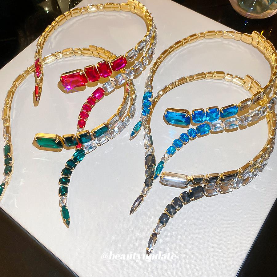 New Geometric Diamond-set Necklace, Personalized Trendy and Exaggerated, Light Luxury and Sophisticated Niche Necklace for Women