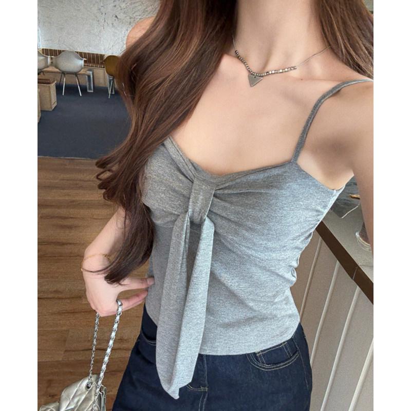 Sweet & Spicy V-Neck Pleated Camisole with Bow Tie Straps and Chest Pads - Slim-Fit Sleeveless Spring/Summer Top for Women