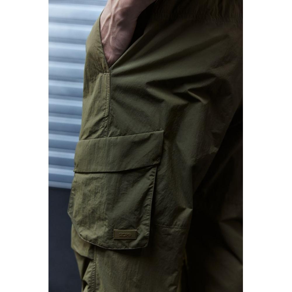 H M paracHute Cargo Pants kHaki Green