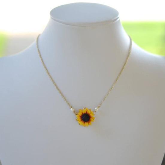 Faux Pearl Sunflower Pendant Exquisite Lightweight Stainless Neck Decoration Jewelry Holdiay Gift Lady