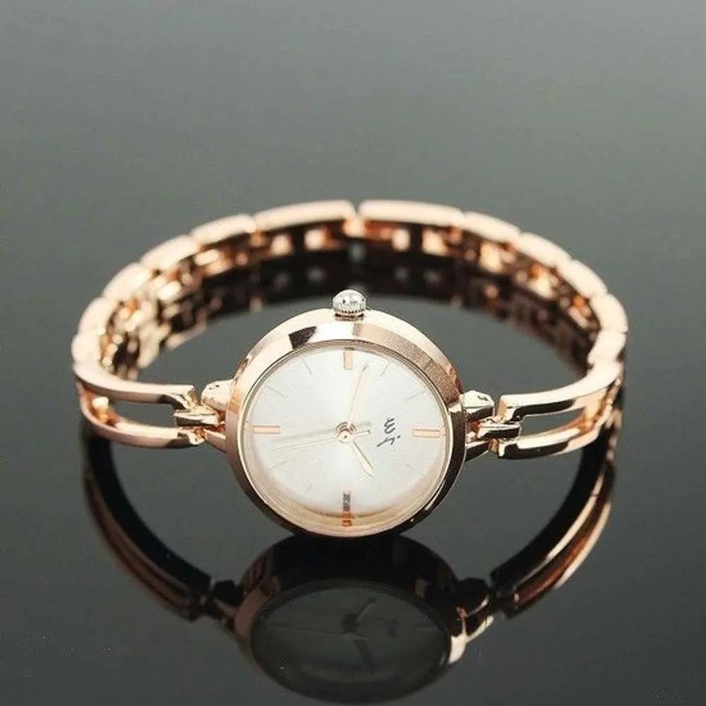Women s Wristwatch Gold Suit Analog Casual Chain Simple Metal Casual College Student Metal Watch