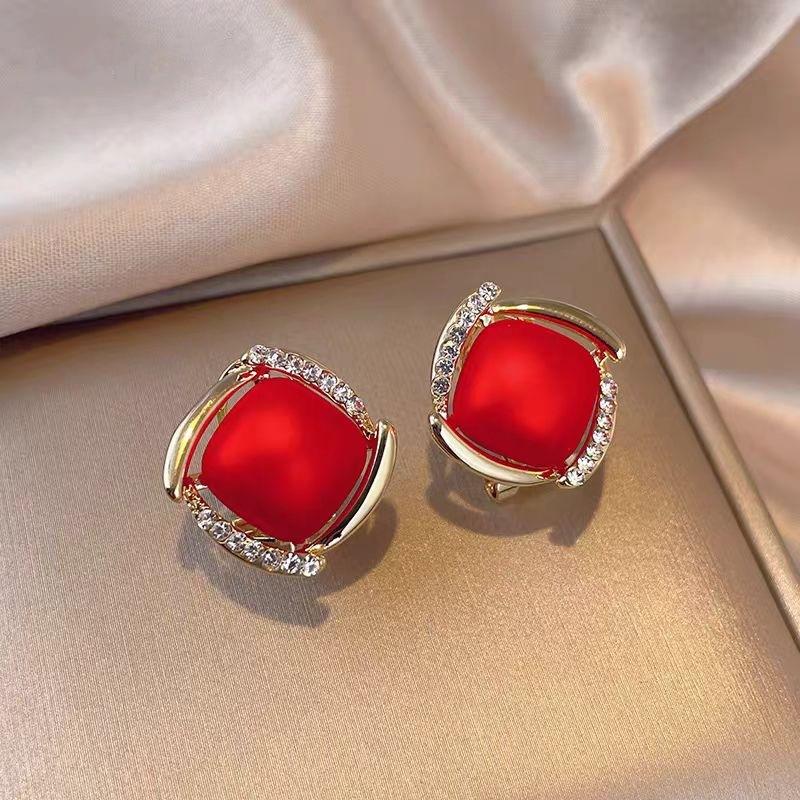 

New Year Festive Earrings - Feminine, Simple and Versatile, with A Minimalist Style. Petite Earrings That Are Unique and Stylish. червоний