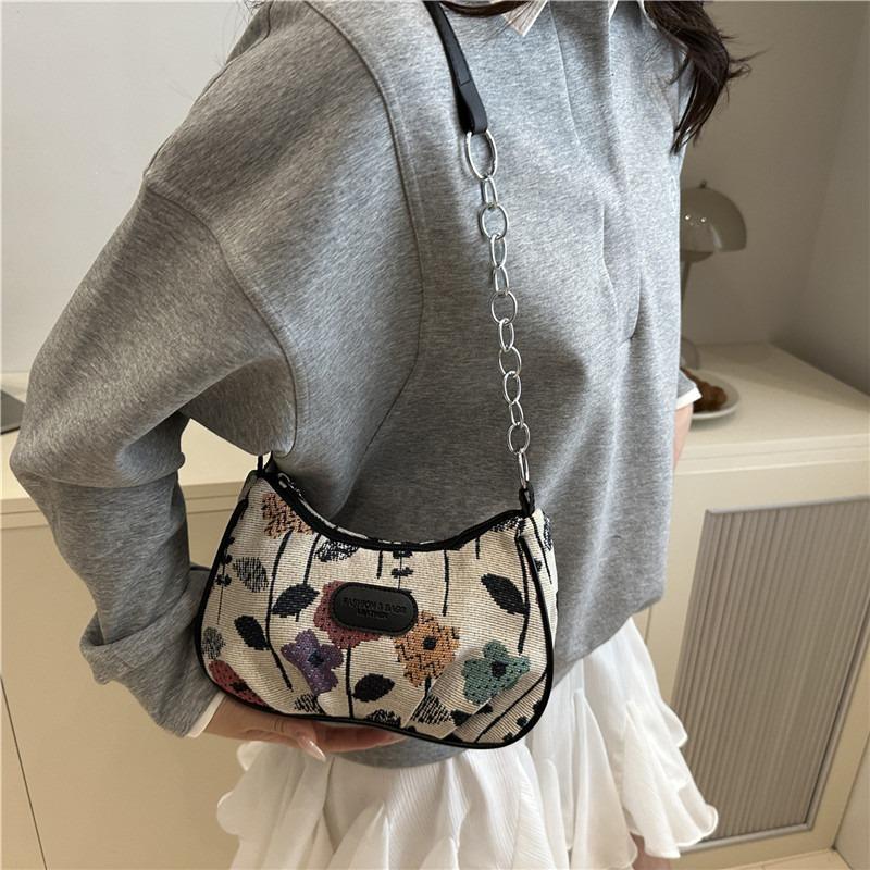 Niche literary and artistic big flower shoulder bag women's new casual underarm bag fashion shoulder bag simple sense women's bag