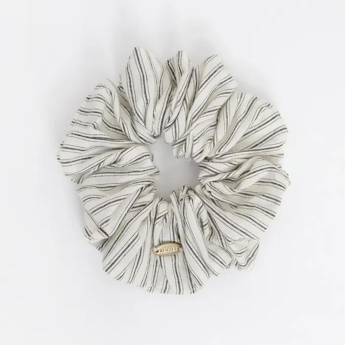 Snug Scrunchie_Charcoal