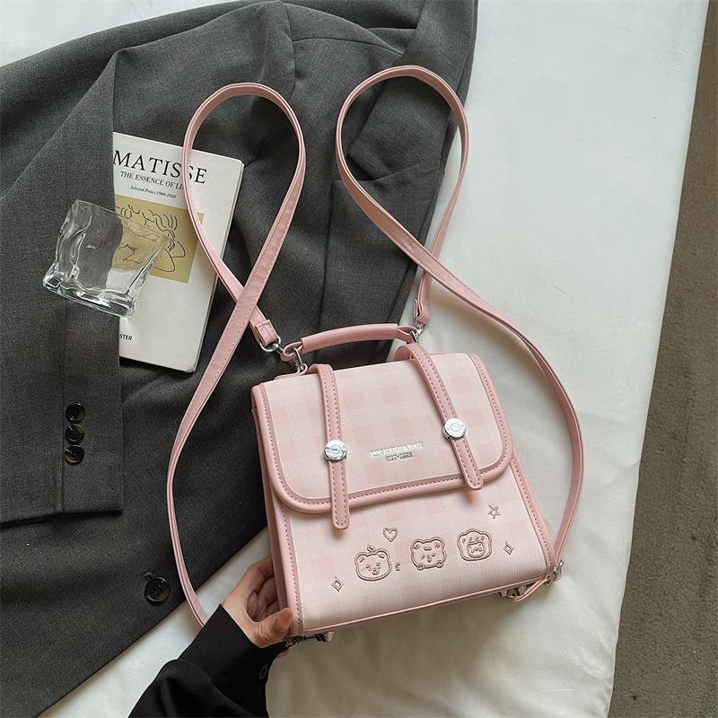 Модный клетчатый рюкзак 2026: Простой, стильный дизайн для повседневных поездок