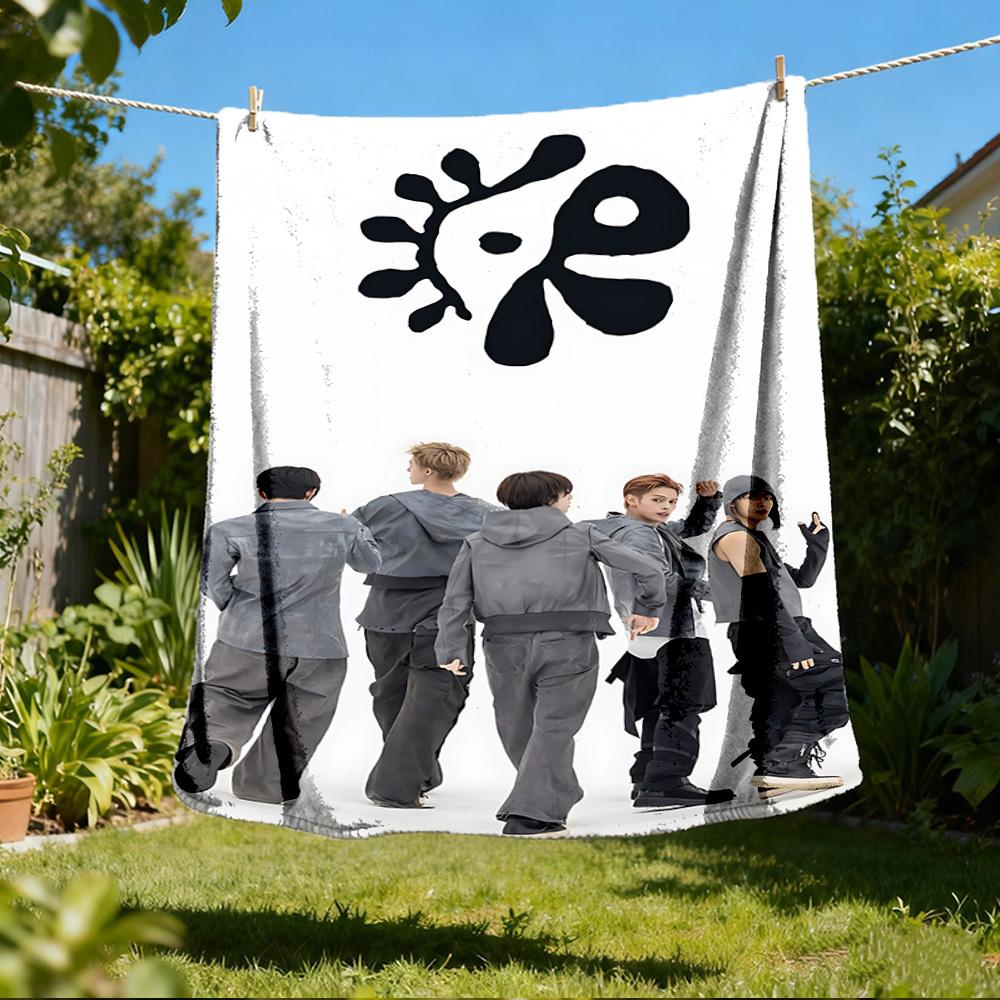 1 шт. K pop, Cortis Outdoor Персонализированное фланелевое одеяло, Мягкое, легкое персонализированное фланелевое одеяло, Цифровая печать, 80x120cm