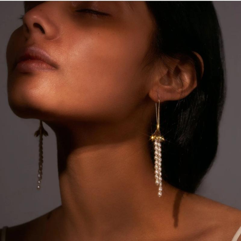 Personality Trend Brass Plated 18K Real Gold Lotus Natural Pearl Tassel Hook Earrings Fashion Earrings Women