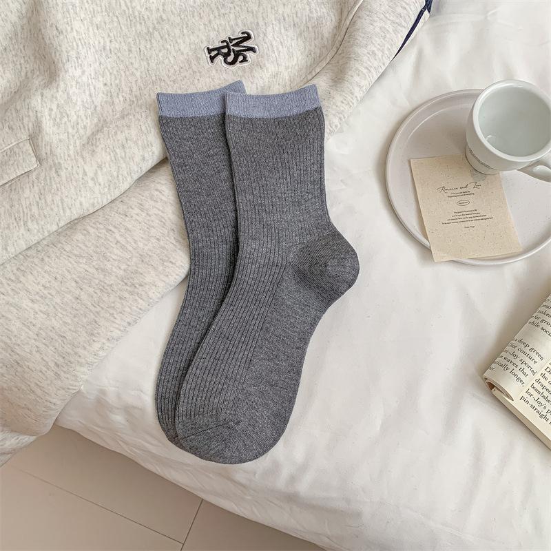 

Женские носки до середины икры на осень и зиму, зимние утолщенные теплые кашемировые носки, шерстяные носки в стиле колледж с цветными блоками 1 pair темно-серого