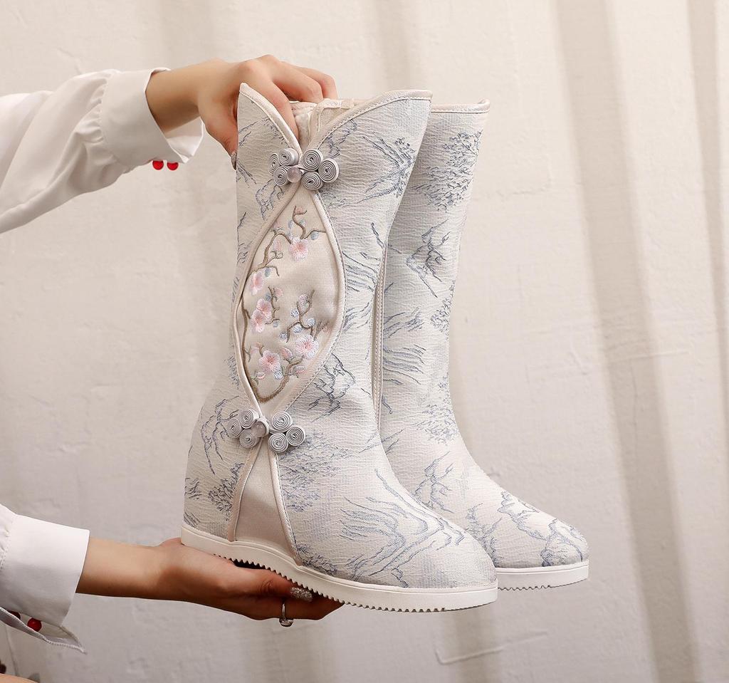 2024 Podzimní Hanfu boty s výšivkou vzdálených hor tuší a vnitřní výškou
