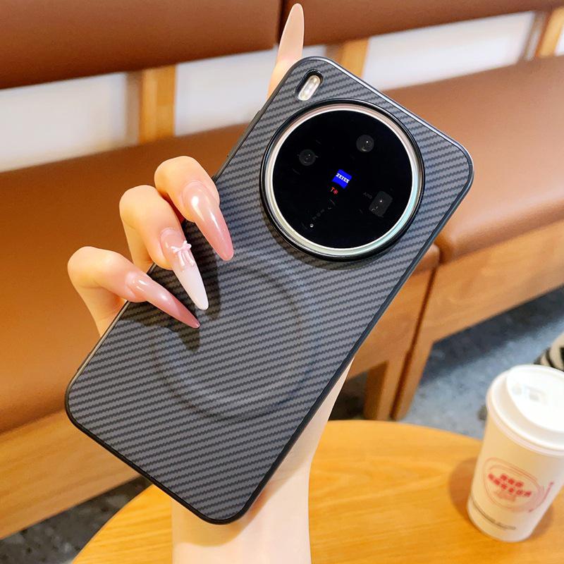 Compatible with Vivo X300Ultra: Soft Armor Magnetic Suction Case, Large Holes, S60 Carbon Fiber Texture, Plain Leather, Light Luxury Protection.