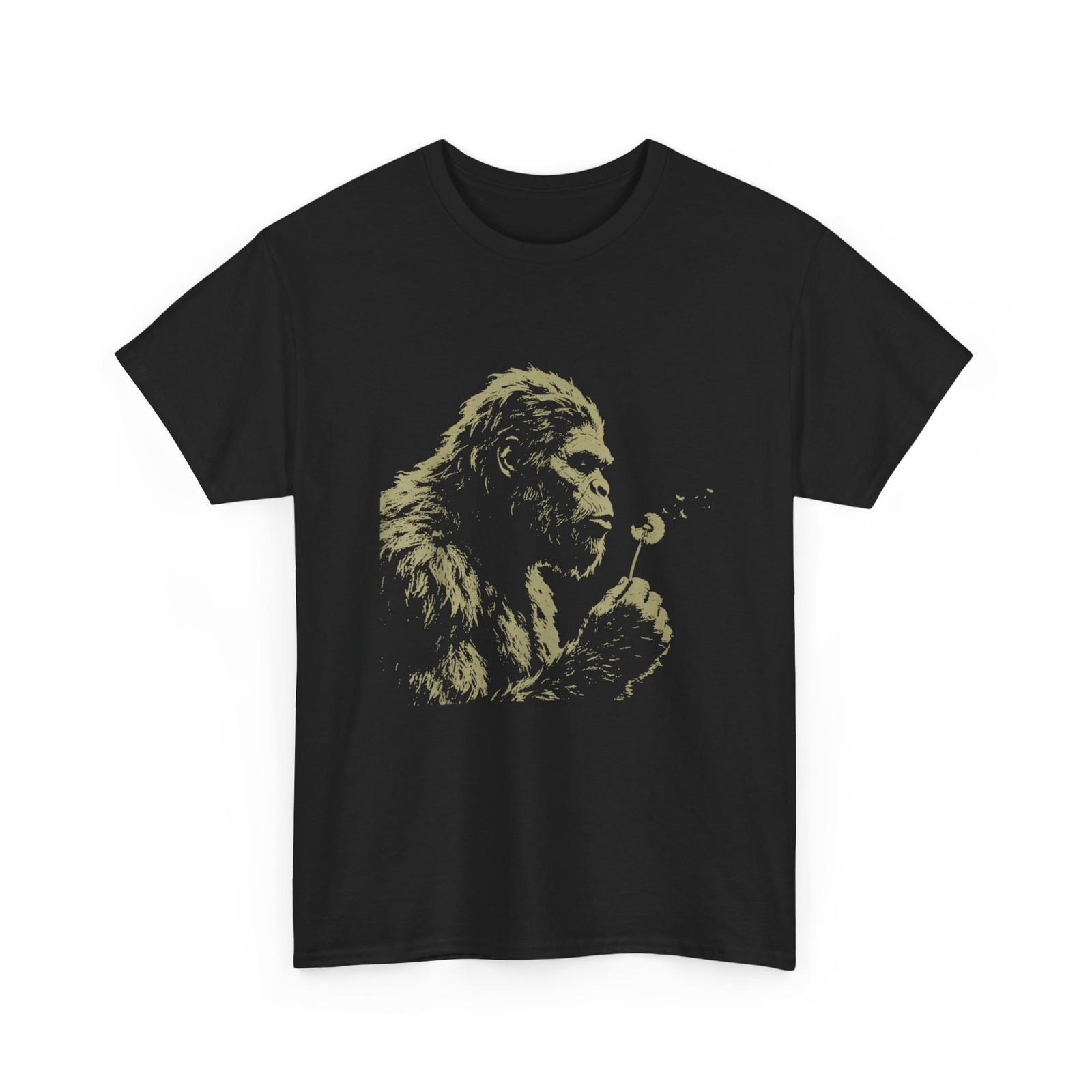 Blowing Wishes Funny Shirt, Bigfoot Blowing Dandelion Vintage Art T-Shirt XL
