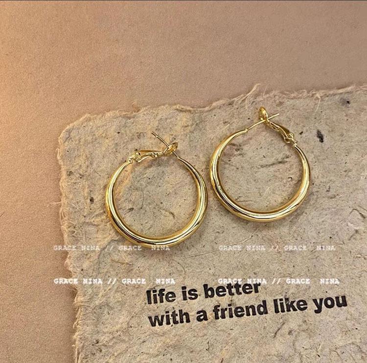 Bold Metal Circle Stud Earrings for Women – Statement Ear Cuff Hoop Jewelry