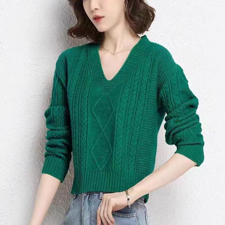 V-neck Sweater Short High Waisted Knit Sweater for Women's Trend Short Inner Pullover Sweater Solid Color Casual Knit Sweater Spring and Autumn Top