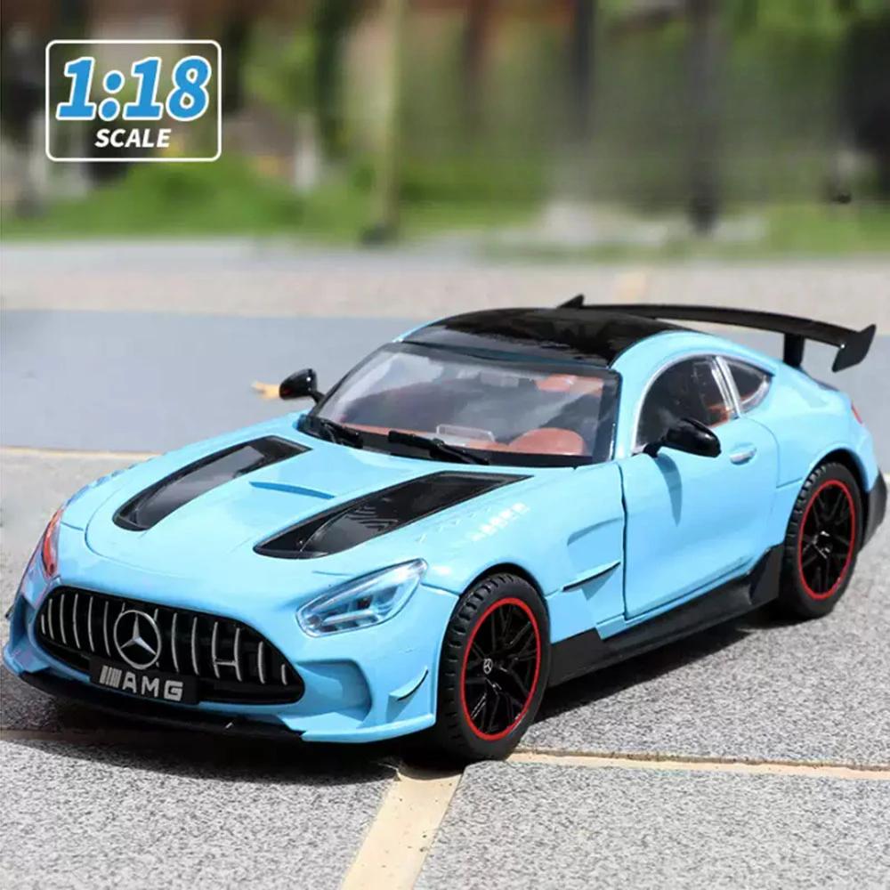 1:18 GT-R Car Miniature Model Toy Diecast Alloy Supercars Doors Opened Sound Light Pull Back Vehicle for Boy Birthday Gifts